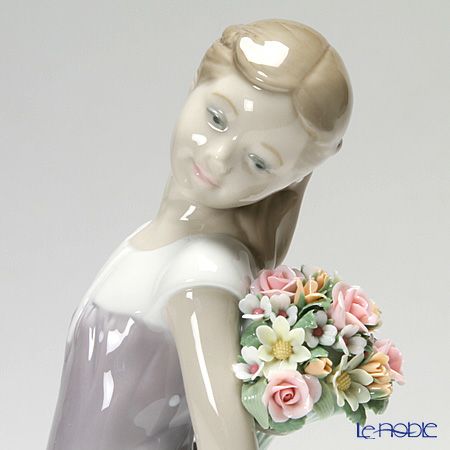 リヤドロ 花束の贈り物 8632