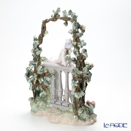 リヤドロ メランコリック・ムード IN THE BALUSTRADE