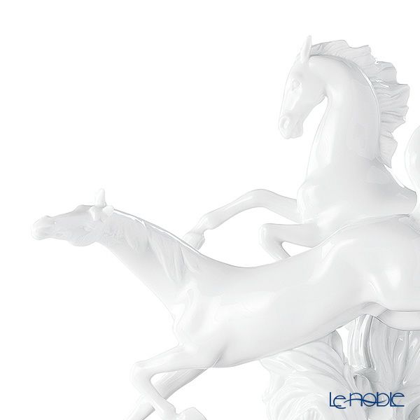 リヤドロ 駆ける馬 White 08682