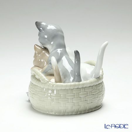 リヤドロ 見いつけた 8693