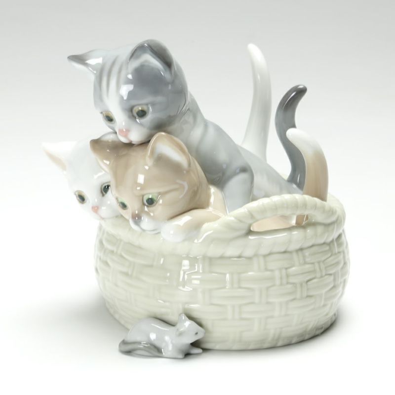 リヤドロ 見いつけた 8693