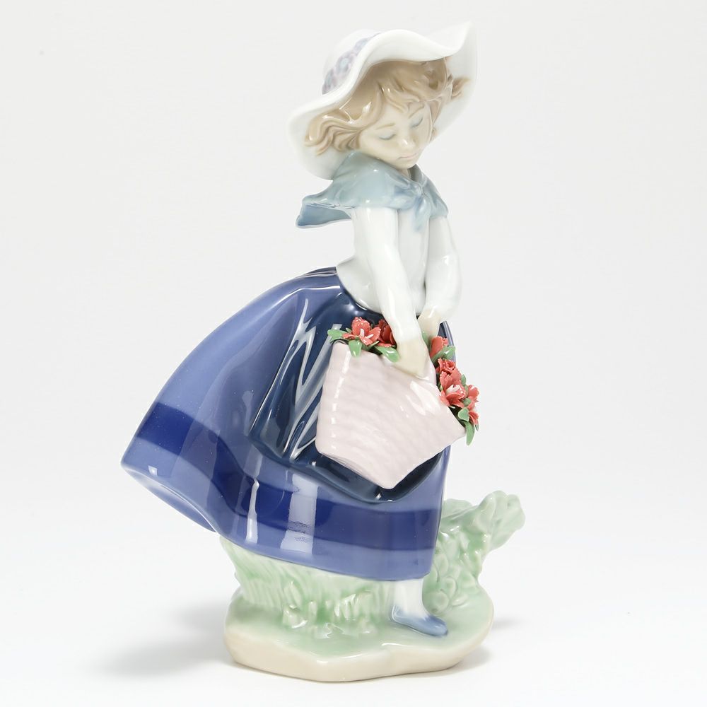 リヤドロ きれいな花ばかり（カーネーション） 8705