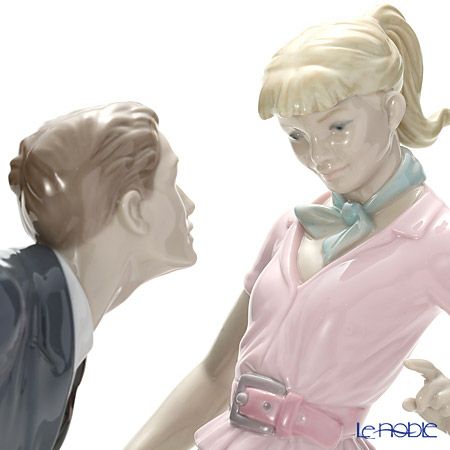 リヤドロ スウィング 08752 LE3000