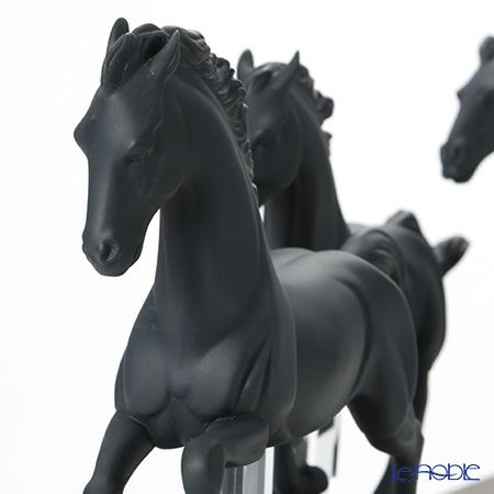 リヤドロ Galloping Herd Black 09085