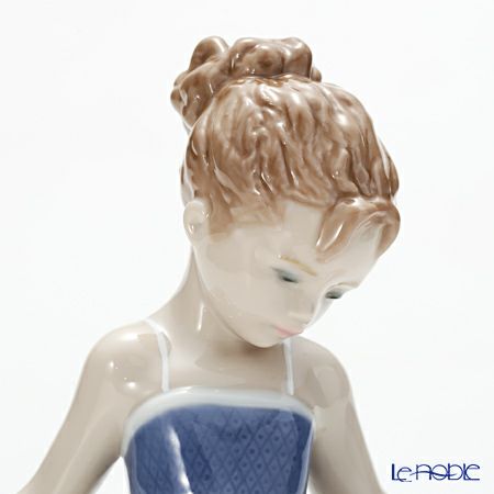 リヤドロ ドレスでおめかし 09172