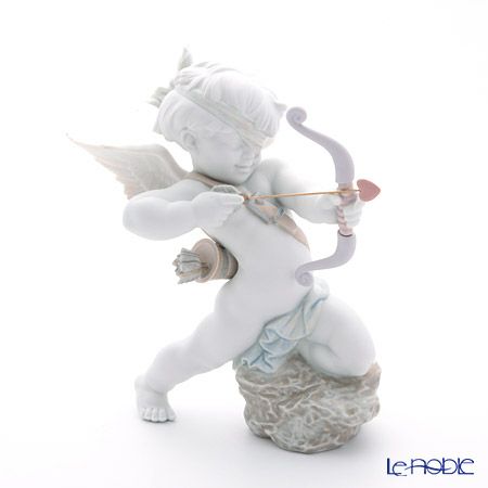 リヤドロ ハートに命中 9209