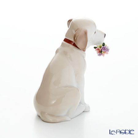 リヤドロ 花束をあなたに 09256（12×7×8cm）