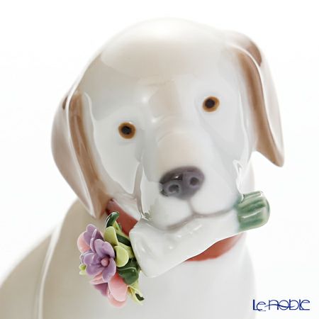 リヤドロ 花束をあなたに 09256（12×7×8cm）