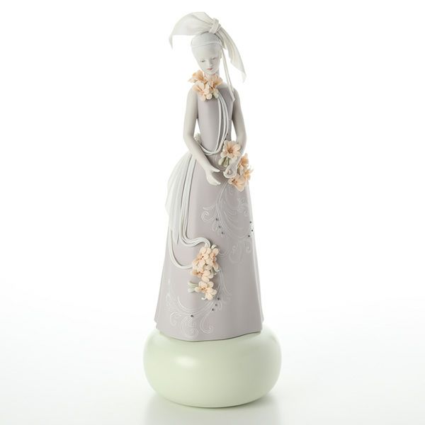 リヤドロ オート・アリュール （高貴） 09359（42×15cm）