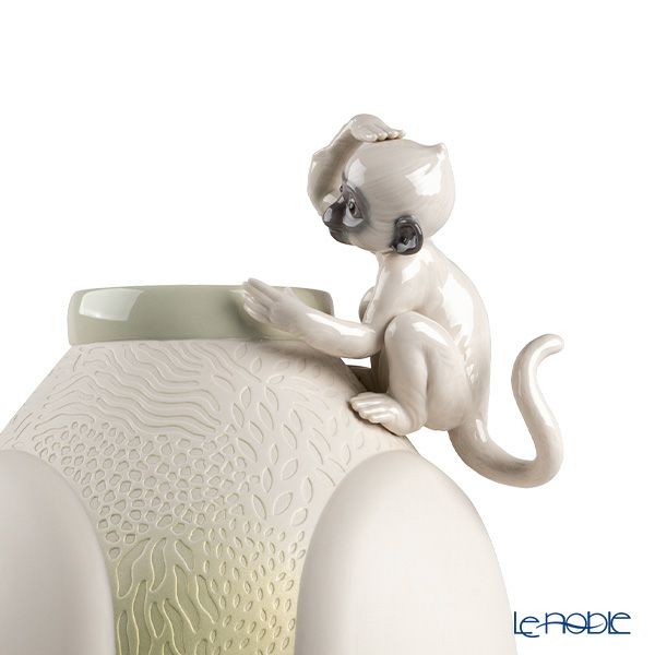 リヤドロ ベース（モンキー） 09499