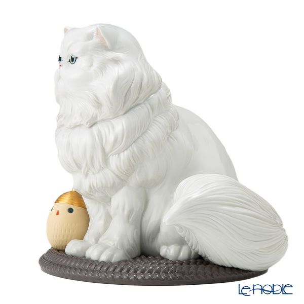 リヤドロ ペルシャ猫とおもちゃ 09688 25×26×26cm