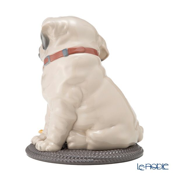 リヤドロ パグとキャンディー 09689 20×20×24cm
