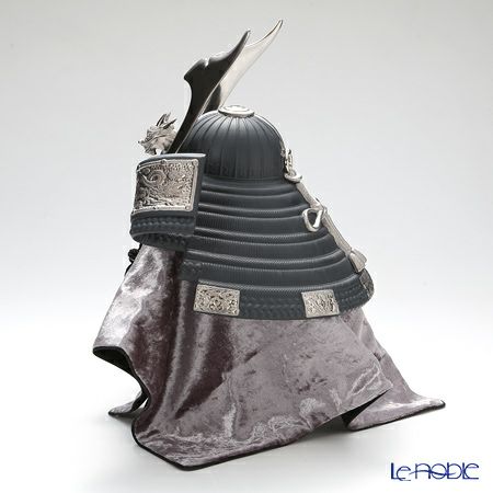 リヤドロ 兜 Black 13046