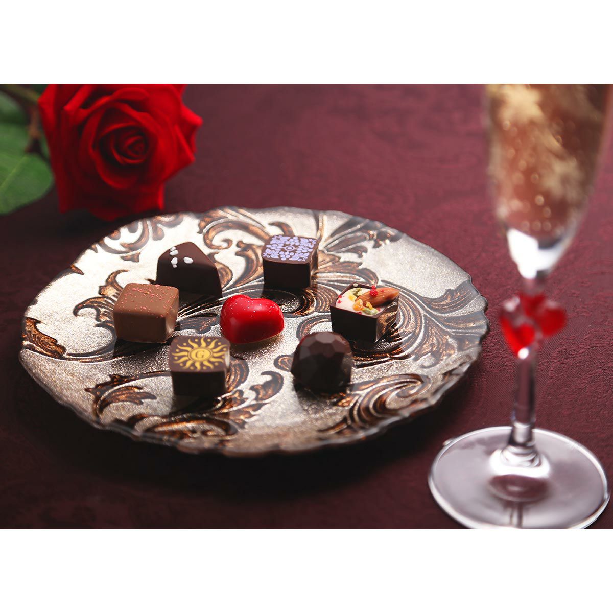 マイセン（Meissen） マイセンクリスタル ハート シャンパン 24.2cm（レッド） ペア