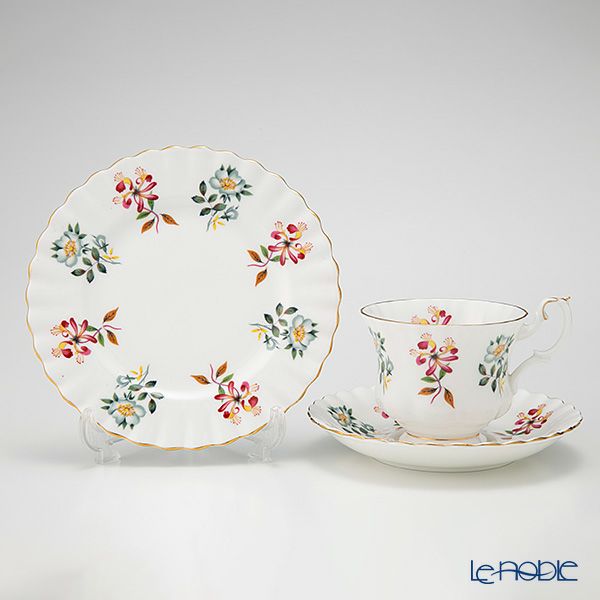 英国ヴィンテージ ロイヤルアルバート グラスミア トリオセット