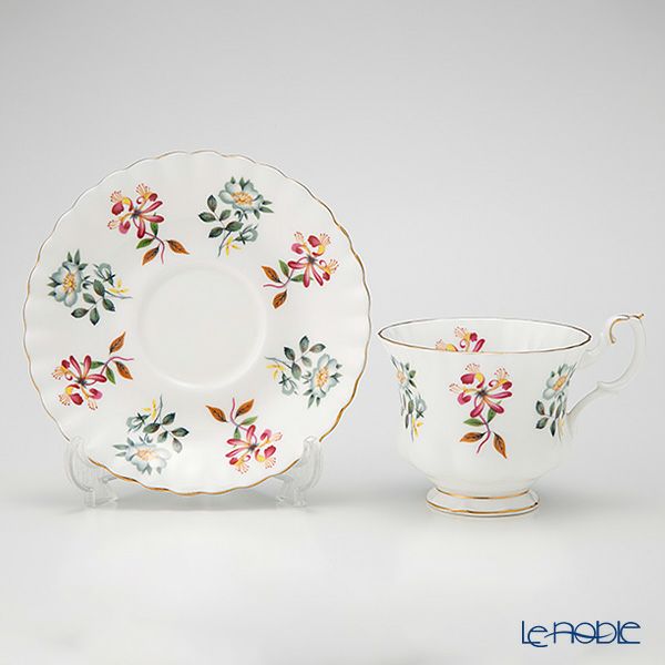 英国ヴィンテージ ロイヤルアルバート グラスミア トリオセット