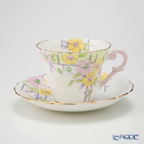 英国ヴィンテージ ウェリントン チャイナ 花柄 トリオセット