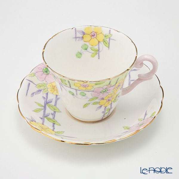 英国ヴィンテージ ウェリントン チャイナ 花柄 トリオセット