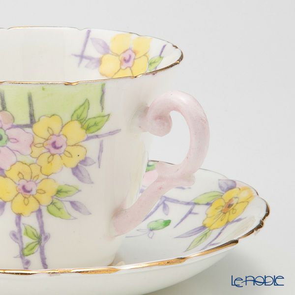 英国ヴィンテージ ウェリントン チャイナ 花柄 トリオセット