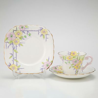 英国ヴィンテージ 3点トリオセット 「プレート ＆ ティーカップ