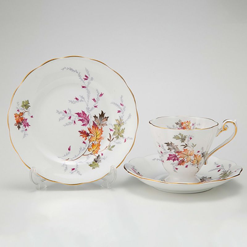 英国ヴィンテージ ロイヤルスタンダード オータムリーブス トリオセット