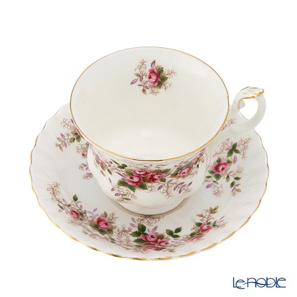 【1点限り】英国ヴィンテージ ロイヤルアルバート ラベンダーローズ ティーカップ＆ソーサー