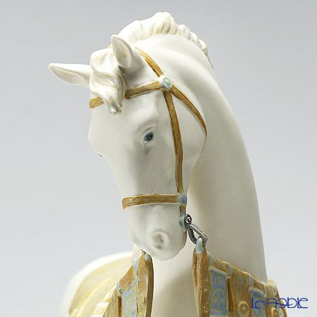 リヤドロ 威風堂々 01012497 台座付