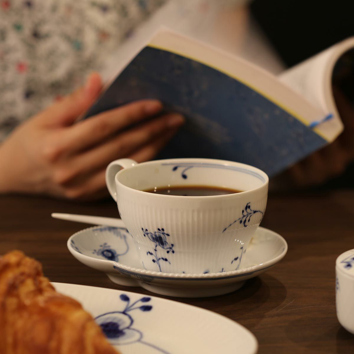 ロイヤルコペンハーゲン（Royal Copenhagen） ブルーエレメンツ カップ＆ソーサー 260ml 2589086／1026453