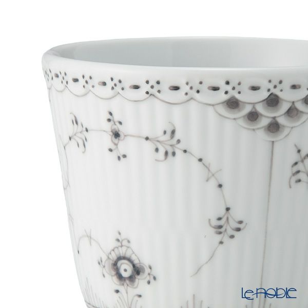 ロイヤルコペンハーゲン（Royal Copenhagen）ブラックフルーテッドハーフレース ハイハンドル マグカップ 330ml 1066933