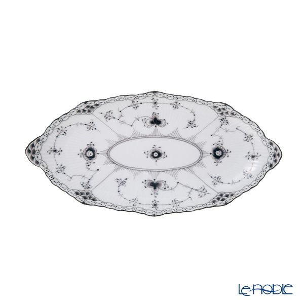 ロイヤルコペンハーゲン（Royal Copenhagen）ブラックフルーテッドハーフレース ピックルディッシュ 楕円 24.5×12cm 1066938