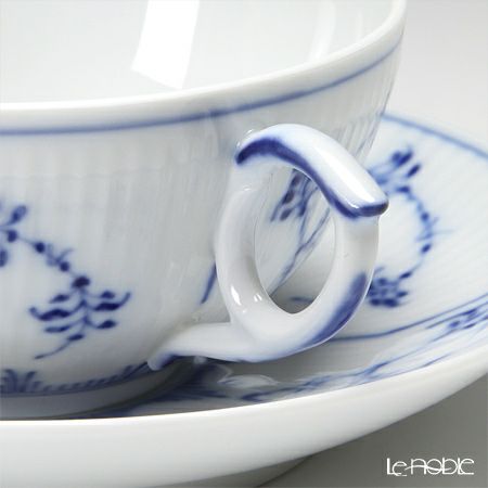 ロイヤルコペンハーゲン（Royal Copenhagen） ブルー フルーテッド プレイン ティーカップ＆ソーサー 180ml 1101077