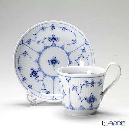 ロイヤルコペンハーゲン（Royal Copenhagen） ブルー フルーテッド プレイン ティーカップ＆ソーサー（ハイハンドル） 240ml 1101092／1017176