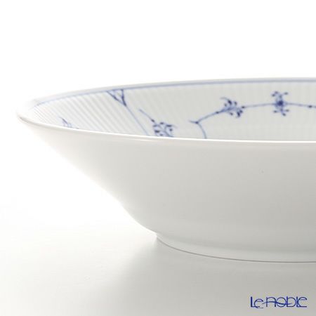 ロイヤルコペンハーゲン（Royal Copenhagen） ブルー フルーテッド プレイン パスタプレート 24×6cm 1101606／1016769