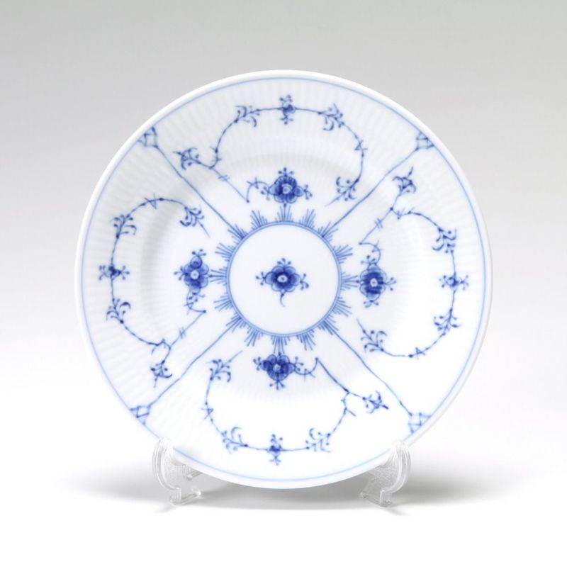 ロイヤルコペンハーゲン（Royal Copenhagen） ブルー フルーテッド プレイン プレート 17cm 1101617／1017198