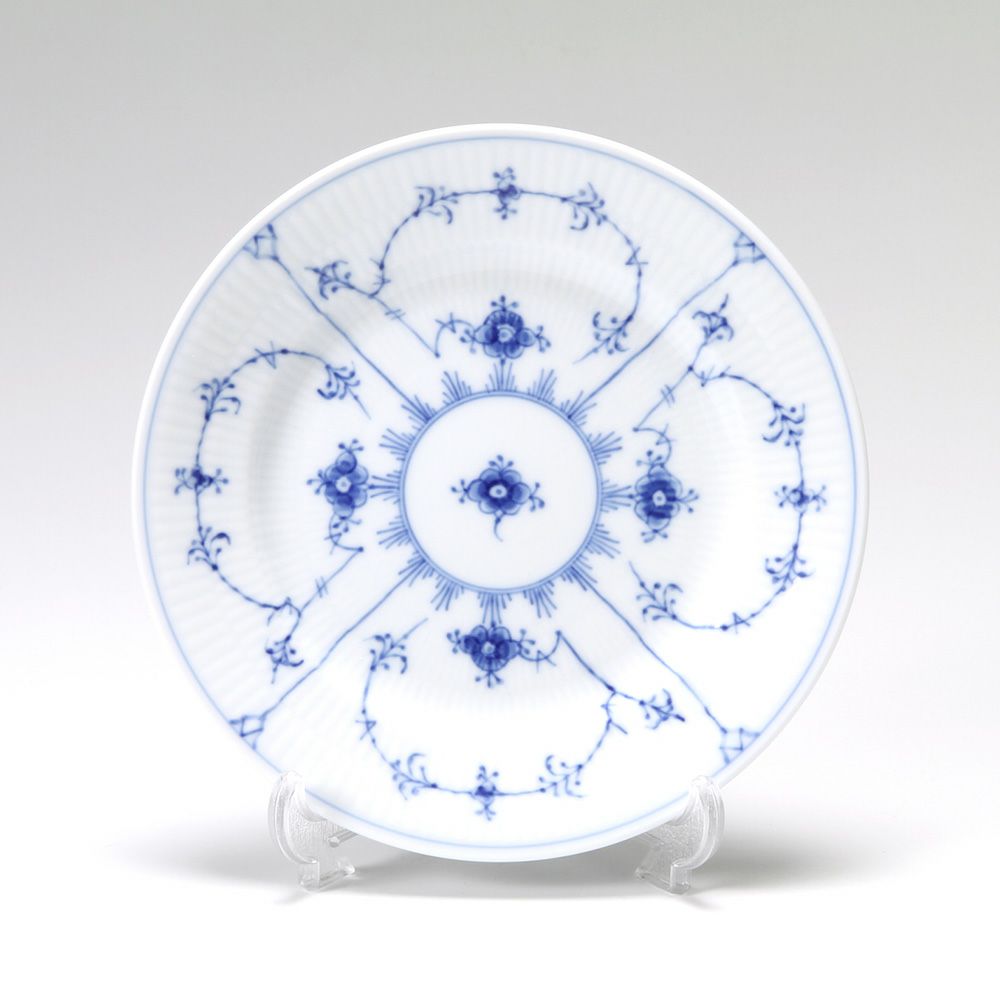 ロイヤルコペンハーゲン（Royal Copenhagen） ブルー フルーテッド プレイン プレート 17cm 1101617／1017198