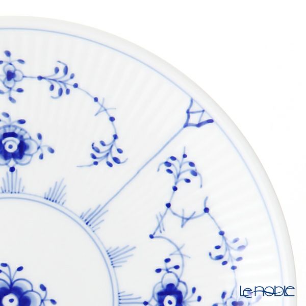 ロイヤルコペンハーゲン（Royal Copenhagen） ブルー フルーテッド プレイン クーププレート 15cm 1101725