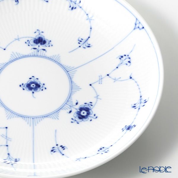 ロイヤルコペンハーゲン（Royal Copenhagen） ブルー フルーテッド プレイン ディーププレート 25×H4cm 1101731