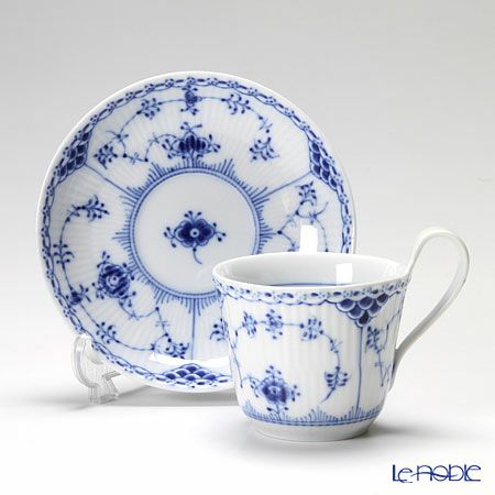 ロイヤルコペンハーゲン（Royal Copenhagen） ブルー フルーテッド ハーフレース ハイハンドルカップ＆ソーサー（ミニ） 170ml 1102095