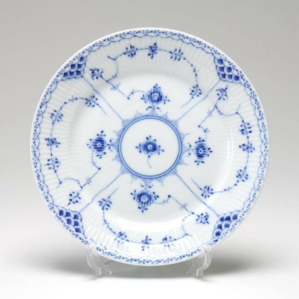 ロイヤルコペンハーゲン（Royal Copenhagen） ブルー フルーテッド ハーフレース プレート（フラット） 19cm 1102620／1017222