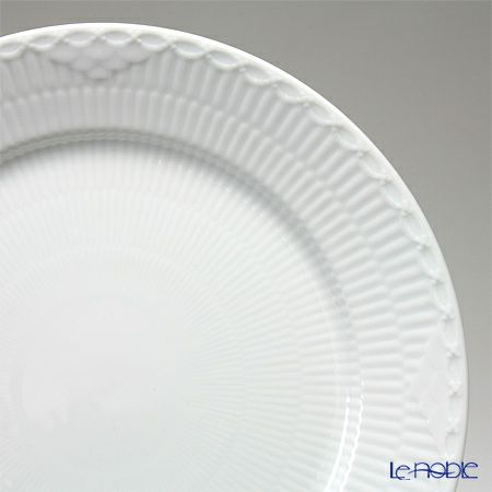 ロイヤルコペンハーゲン（Royal Copenhagen） ホワイト フルーテッド ハーフレース プレート（フラット） 27cm 1128627／1017296