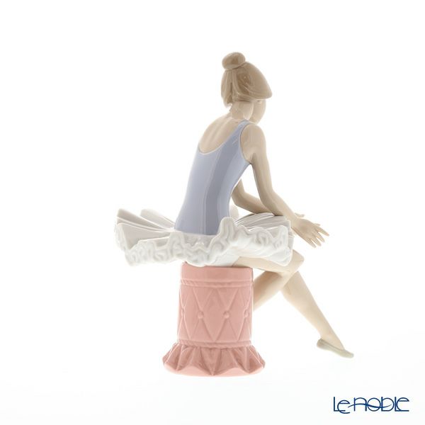 NAO ナオ Sitting Ballet Dancer 02001179（H22×20cm）