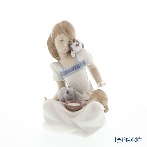 NAO ナオ 朝ごはんの時間 02001569（H19×12cm）