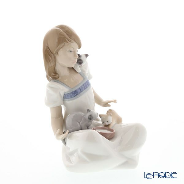 NAO ナオ 朝ごはんの時間 02001569（H19×12cm）