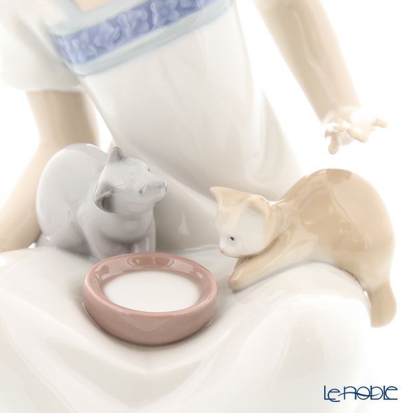 NAO ナオ 朝ごはんの時間 02001569（H19×12cm）