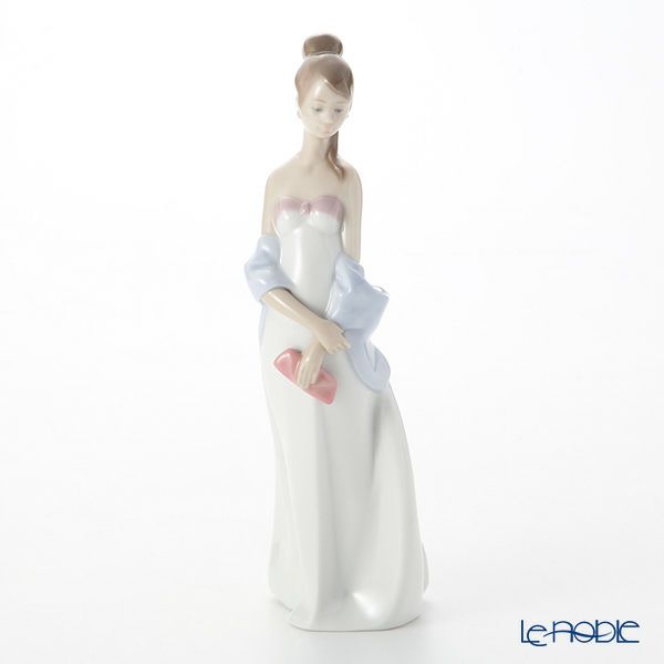 NAO ナオ 優雅にお出かけ 02001673（H26×10cm）