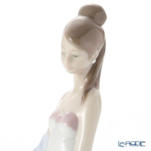 NAO ナオ 優雅にお出かけ 02001673（H26×10cm）