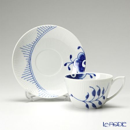 ロイヤルコペンハーゲン（Royal Copenhagen） ブルー フルーテッド メガ ティーカップ＆ソーサー 280ml 2381086／1017335