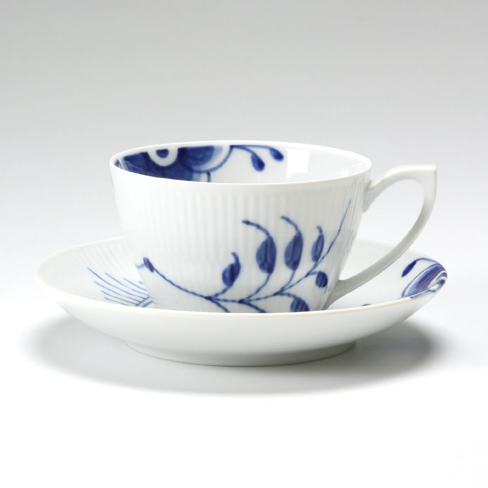 ロイヤルコペンハーゲン（Royal Copenhagen） ブルー フルーテッド メガ ティーカップ＆ソーサー 280ml 2381086／1017335