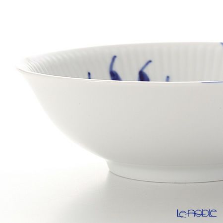 ロイヤルコペンハーゲン（Royal Copenhagen） ブルー フルーテッド メガ ボウル 16cm 2381575／1017357