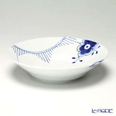 ロイヤルコペンハーゲン（Royal Copenhagen） ブルー フルーテッド メガ パスタプレート 24cm 2382606／1016910